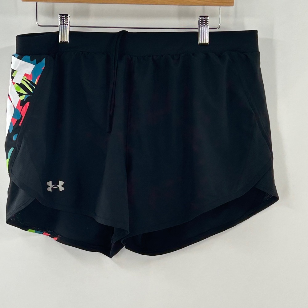 Under Armour HeatGear Womens Large‎ Black Floral Print Running Shorts Loose Fit